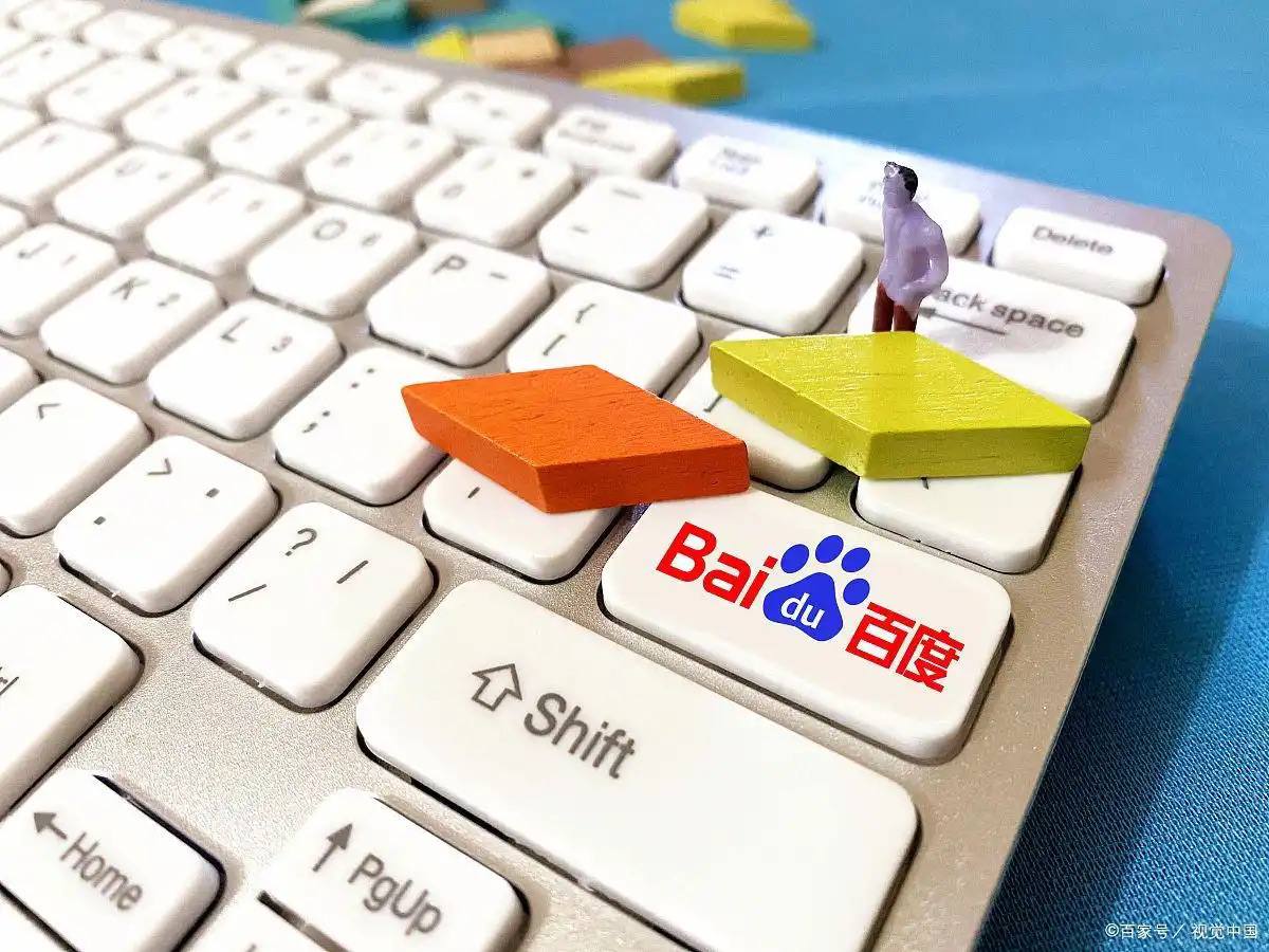 顾客为合影将鸡排哥堵在墙角